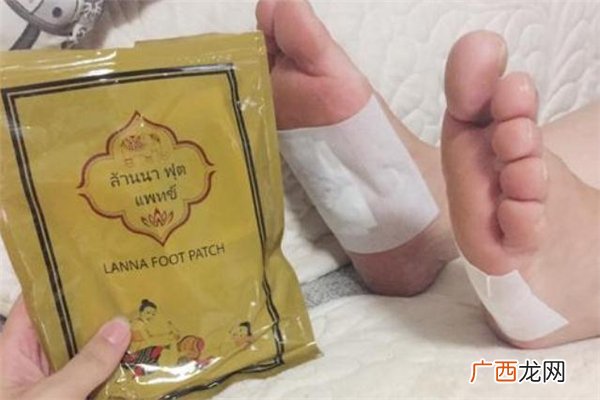 足贴可以贴肚脐吗足贴可以贴膝盖吗