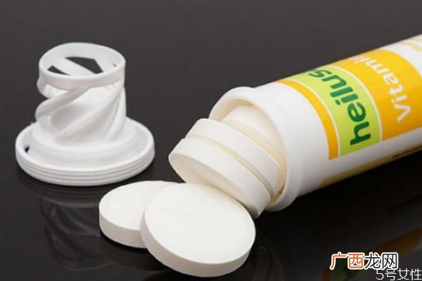 维c泡腾片用冷水还是热水泡泡维c泡腾片的正确喝法