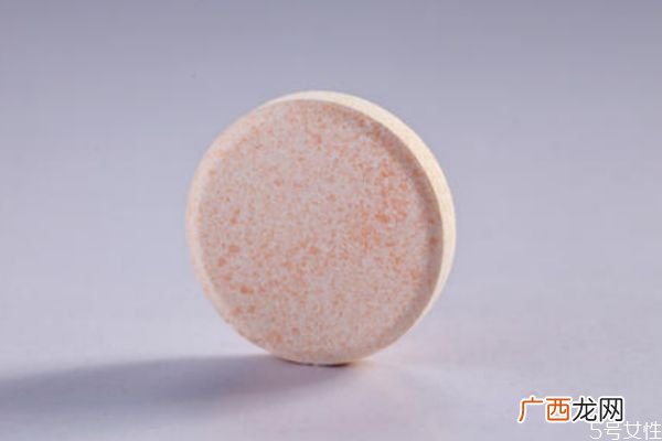 维c泡腾片用冷水还是热水泡泡维c泡腾片的正确喝法