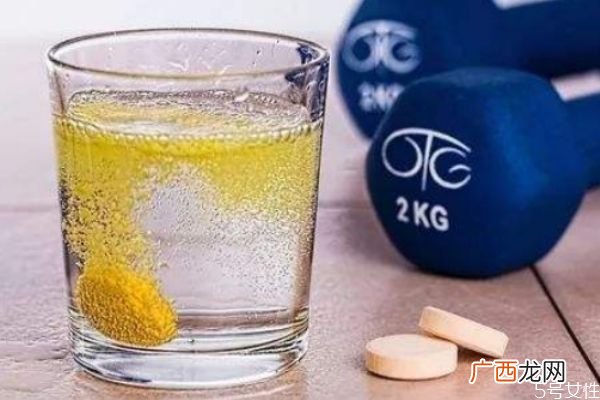 维c泡腾片用冷水还是热水泡泡维c泡腾片的正确喝法