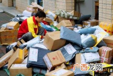 外卖和快递哪个挣得多 除了送外卖还可以送什么比较挣钱
