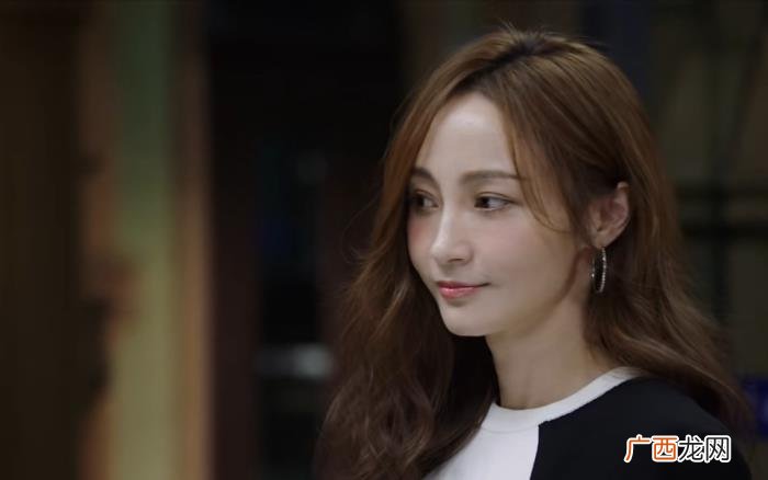姚笛新剧播出惹争议 姚笛承认整容