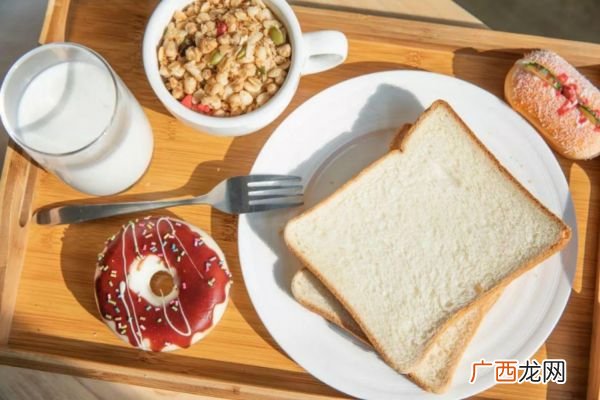 早上不吃饭好吗不吃早餐能减肥吗
