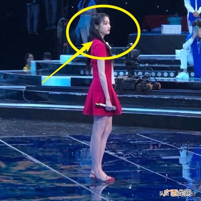 鹿晗和关晓彤身高，180王俊凯和关晓彤站一起