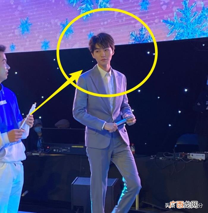 鹿晗和关晓彤身高，180王俊凯和关晓彤站一起