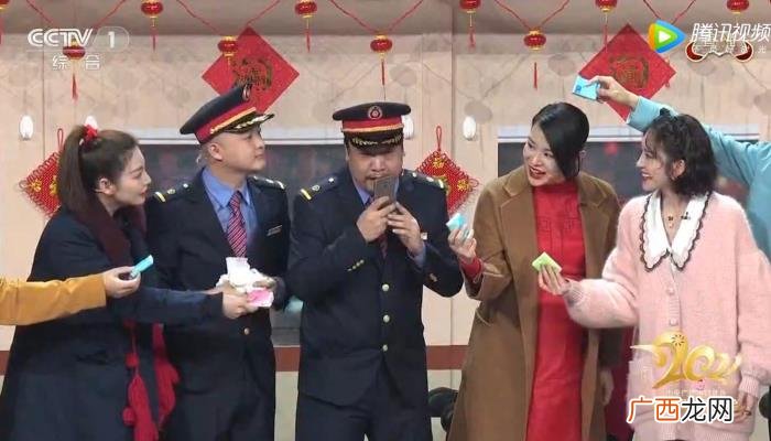 贾冰倪妮小品,央视春晚贾冰搭档倪妮张雨绮