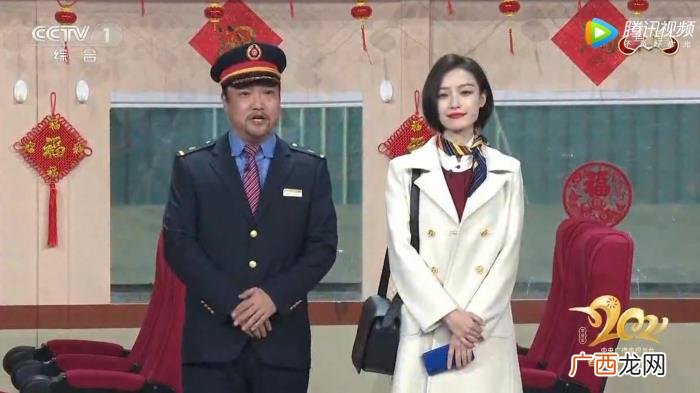 贾冰倪妮小品,央视春晚贾冰搭档倪妮张雨绮