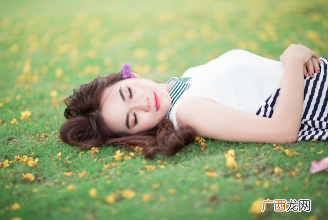 12点睡觉算熬夜吗12点睡到8点算熬夜吗