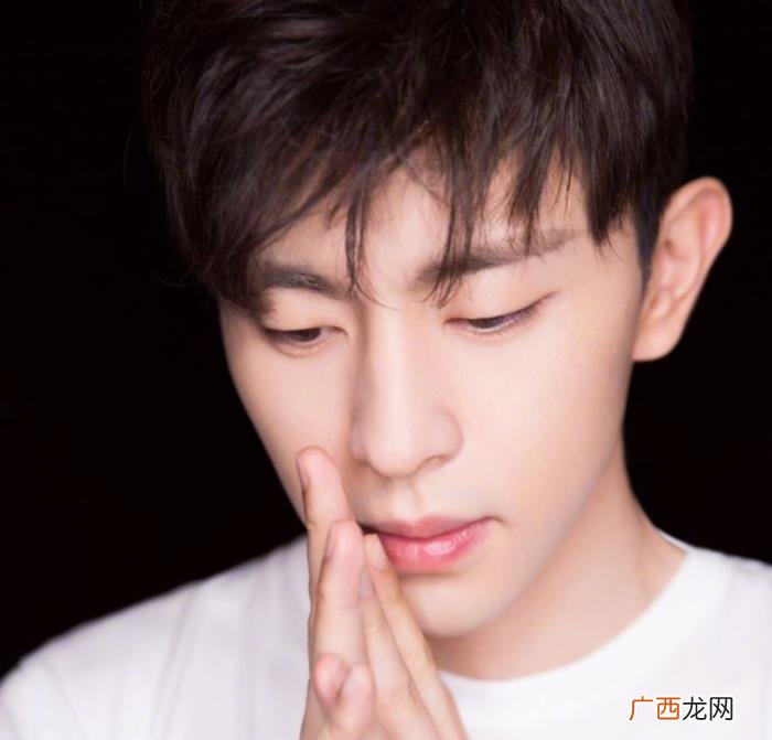 邓伦是不是开了眼角，确定不是邓伦