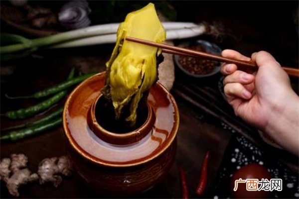 腌酸菜用什么容器最好酸菜怎么腌制才会酸
