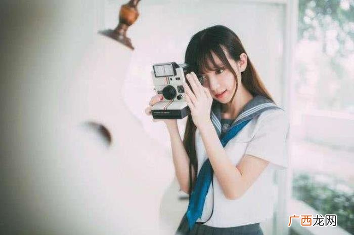 处座女过了很久还喜欢前任，始终对前任念念不忘