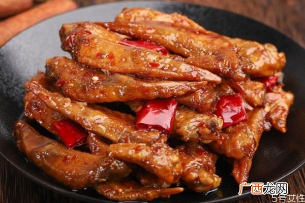 经常吃翅尖有什么坏处吃鸡翅尖的危害