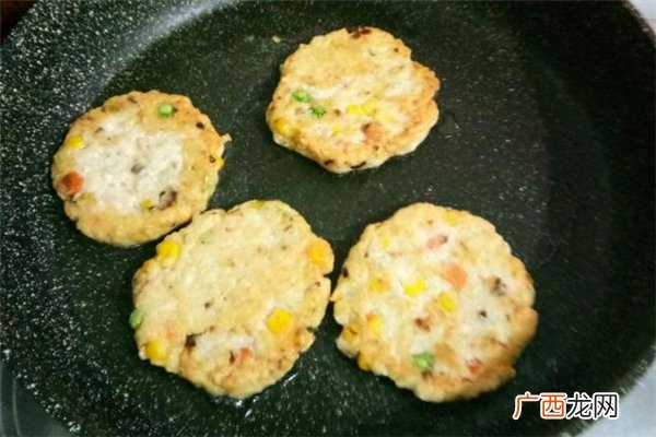 鸡蛋虾仁饼的做法鸡蛋虾仁饼粘锅怎么办