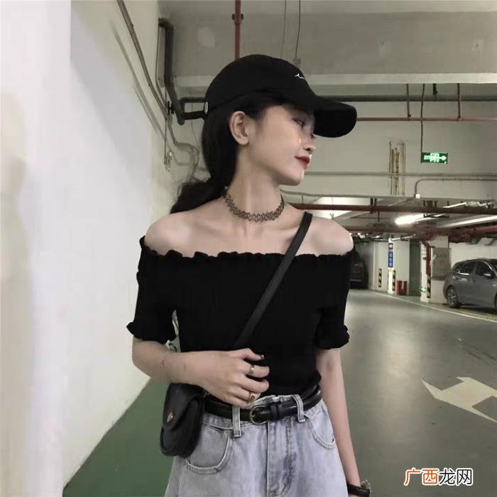 肩宽怎么穿才能摆脱体积感 肩宽怎么穿衣