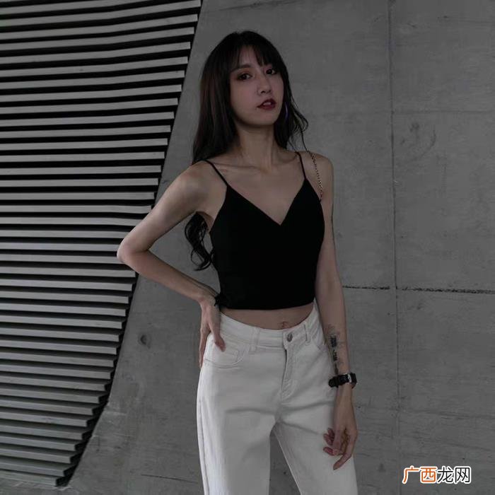 肩宽怎么穿才能摆脱体积感 肩宽怎么穿衣