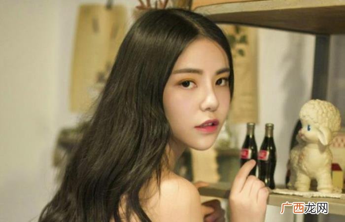 对感情果断洒脱的女生，这四个星座女爱的洒脱