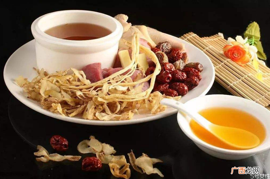 黄芪搭配什么泡酒最好黄芪泡酒的功效