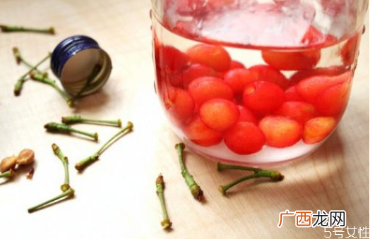 樱桃泡酒用什么酒好一斤樱桃可以泡多少酒