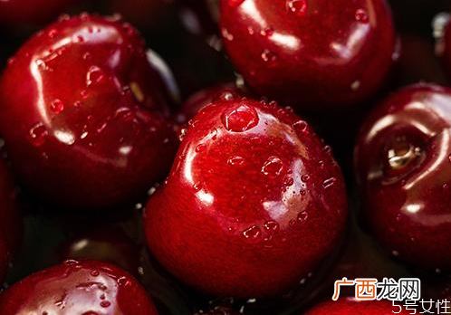 车厘子泡酒去核吗车厘子泡酒要泡多久