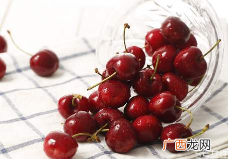车厘子泡酒去核吗车厘子泡酒要泡多久