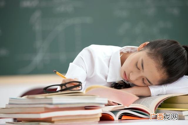 初中辍学5年可以去读技校 初二辍学可以读职校吗