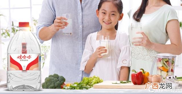 各种矿泉水零售价格表,矿泉水批发价一箱多少钱