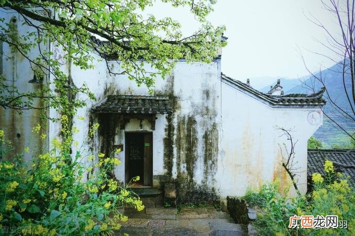 暧昧期断联后男生心态，男生只断联却不删你