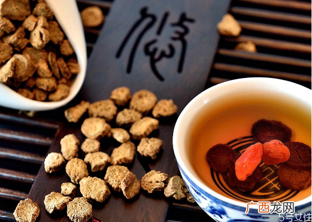 牛蒡根对肝脏有伤害吗牛蒡根泡水一天喝多少好