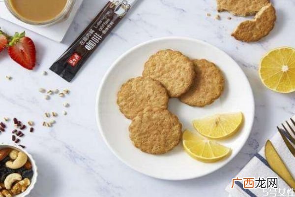 代餐饼干真的能瘦吗代餐饼干和普通饼干有什么不一样