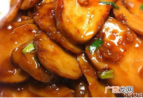 鸡腿菇没炒熟吃了会中毒吗鸡腿菇没熟会怎样
