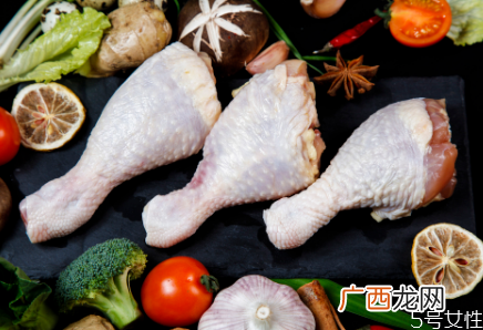 冻鸡腿怎么去腥味鸡腿和鸡翅哪个热量更高