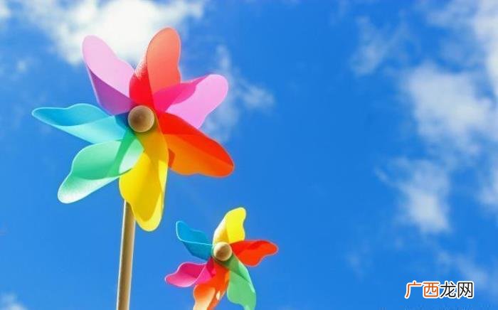 五四青年节歌颂青春的祝福短信 致青春句子简短的