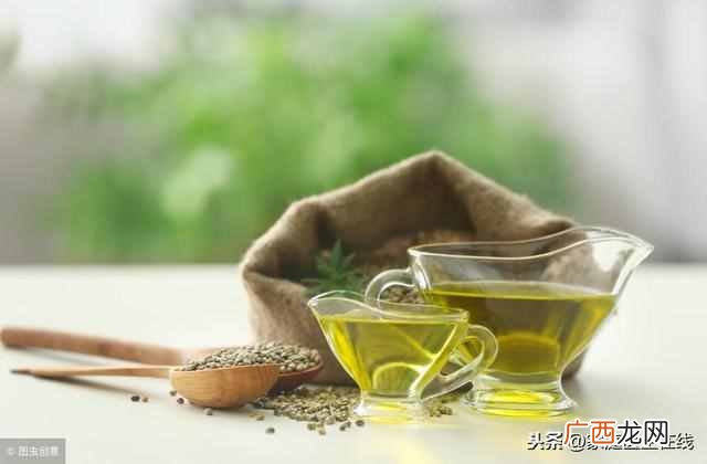 食用麻油是什么做的（盘点芝麻油的功效与作用
