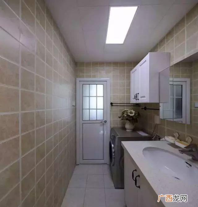 卫生间门什么颜色好看 2021年,卫生间流行这样!