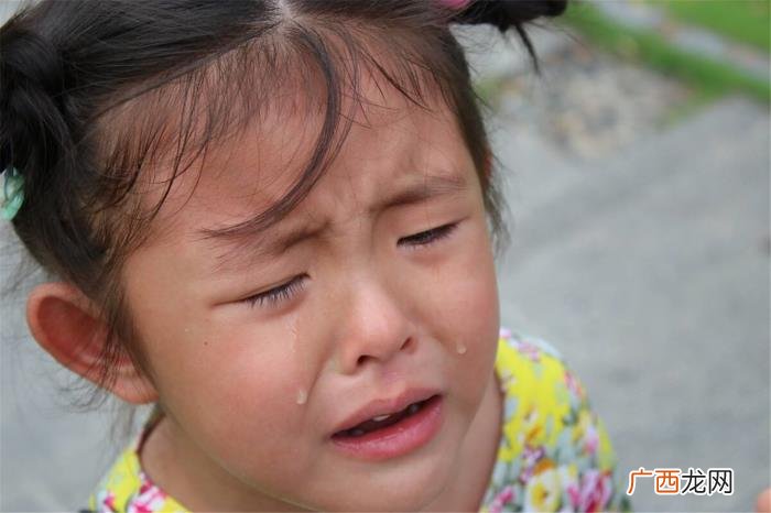 重男轻女家庭女孩性格，这种隐形的重男轻女