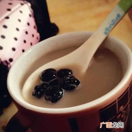 咖啡中的奶精是什么有危害（咖啡中奶精增加心
