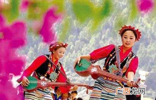 六弦琴巧手制妙音 六弦琴是什么乐器的别名