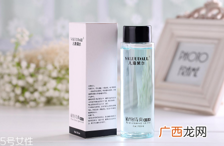 卸妆水可以不用化妆棉吗 卸妆水不能用手直接卸妆