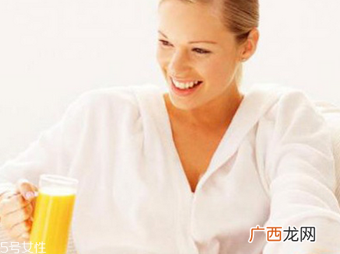 夏天脸晒红还黑怎么办 这些方法教你快速美白