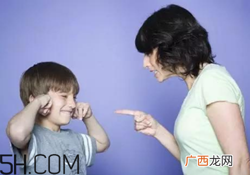 青春期焦虑症的病因有哪些？患上青春期焦虑症该怎么办？