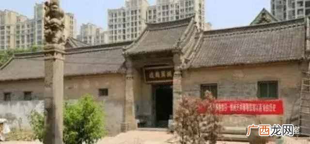 房屋拆迁钉子户是什么意思（中国“最惨”的钉