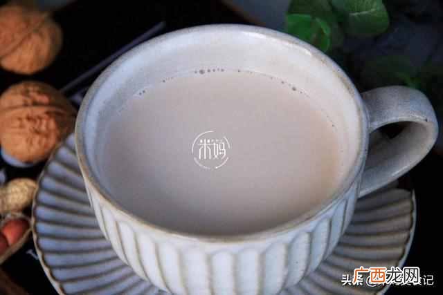 小学生早餐喝什么牛奶最营养(牛奶+鸡蛋竟然会