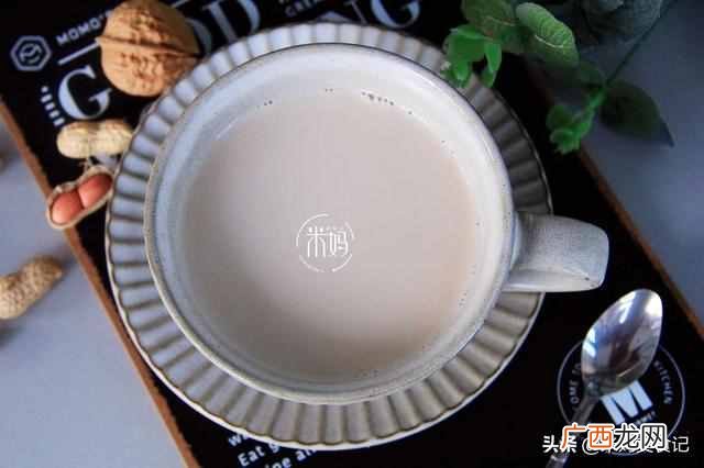 小学生早餐喝什么牛奶最营养(牛奶+鸡蛋竟然会