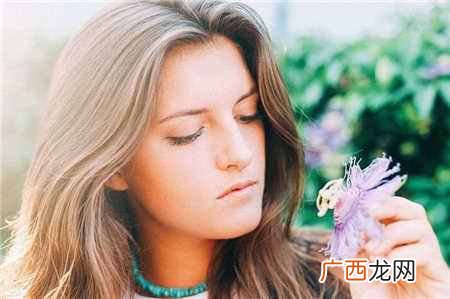 苏打水喝多了有什么作用（常喝真的可以降尿酸