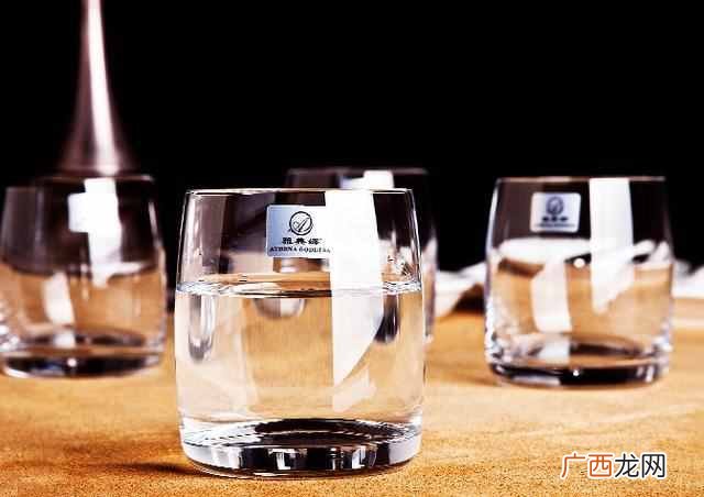 琴酒为什么是烈酒(为什么名侦探柯南里的酒叫