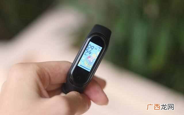 小米手环4有什么用途（分享用加持心率监测的小