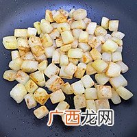 孜然火腿土豆丁