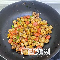 孜然火腿土豆丁