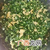 韭菜鸡蛋馅包子