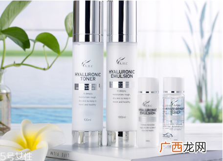 呼吸37度和ahc哪个好用 买ahc水乳还是呼吸水乳